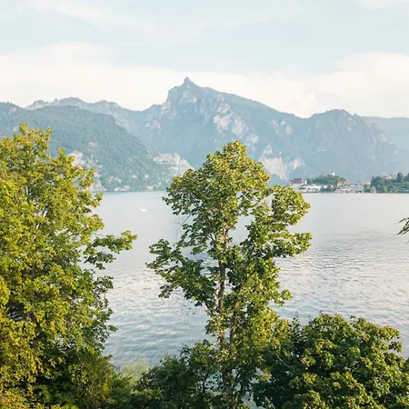 Villa Traunstein By Landluft Traunkirchen