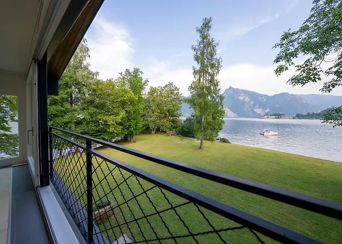 Traunstein By Landluft * تروكيرشن